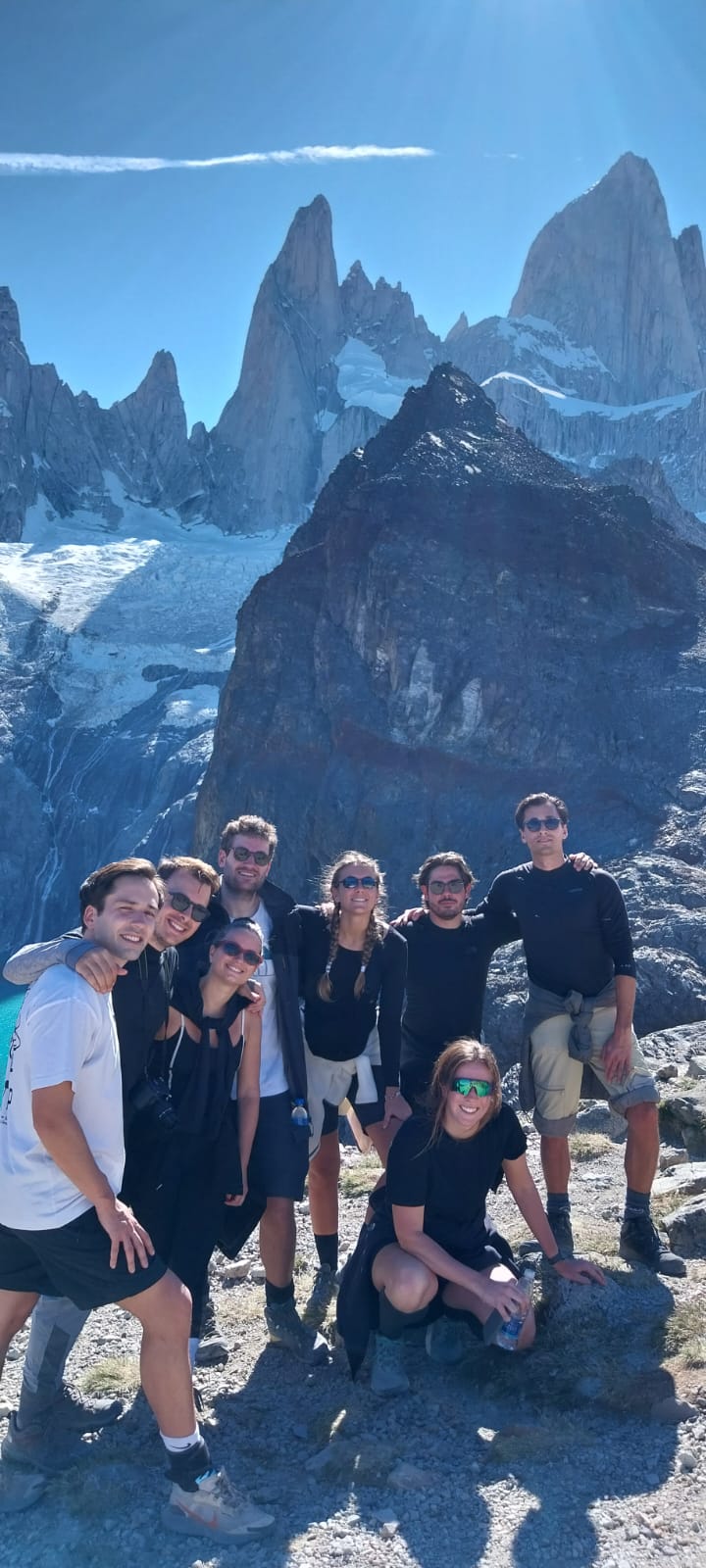 Paisaje patagónico con las montañas Torres del Paine